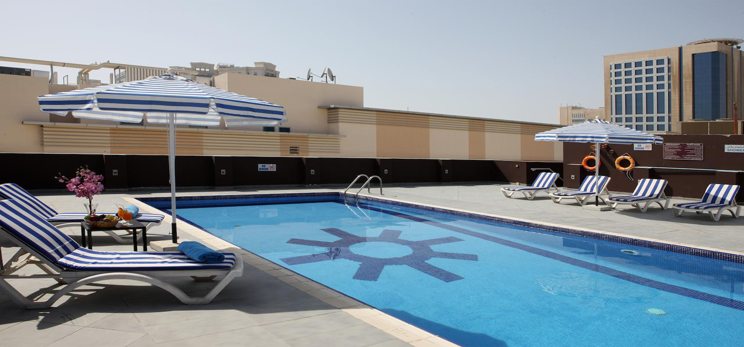 Swimming Pool | Royal Ascot Hotel Apartments - Kirklees 2 | Royal Ascot Hotel Apartment - Kirklees 2